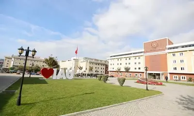 İstanbul Aydın Üniversitesi