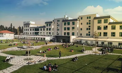Biruni Üniversitesi